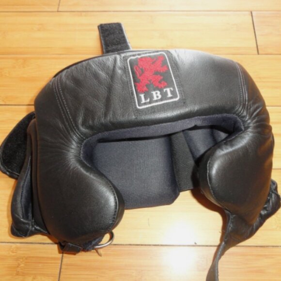 LARGE NEW LBT LONDON BRIDGE TRADING COMBATIVES PADDED HELMET MMA GEAR LD 4901